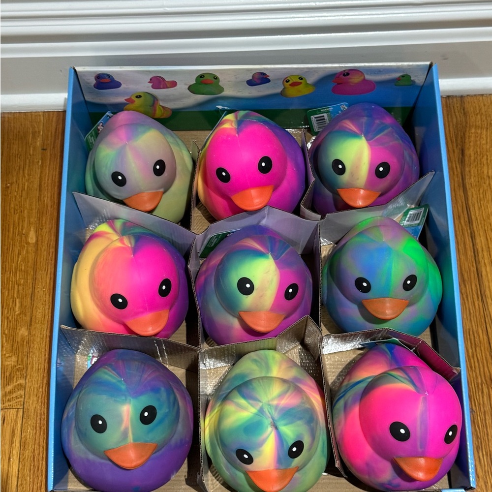 ONE Squeezy Squeeezy tie dye Squishy Duck NWT Toymendous - Picture 7 of 9
